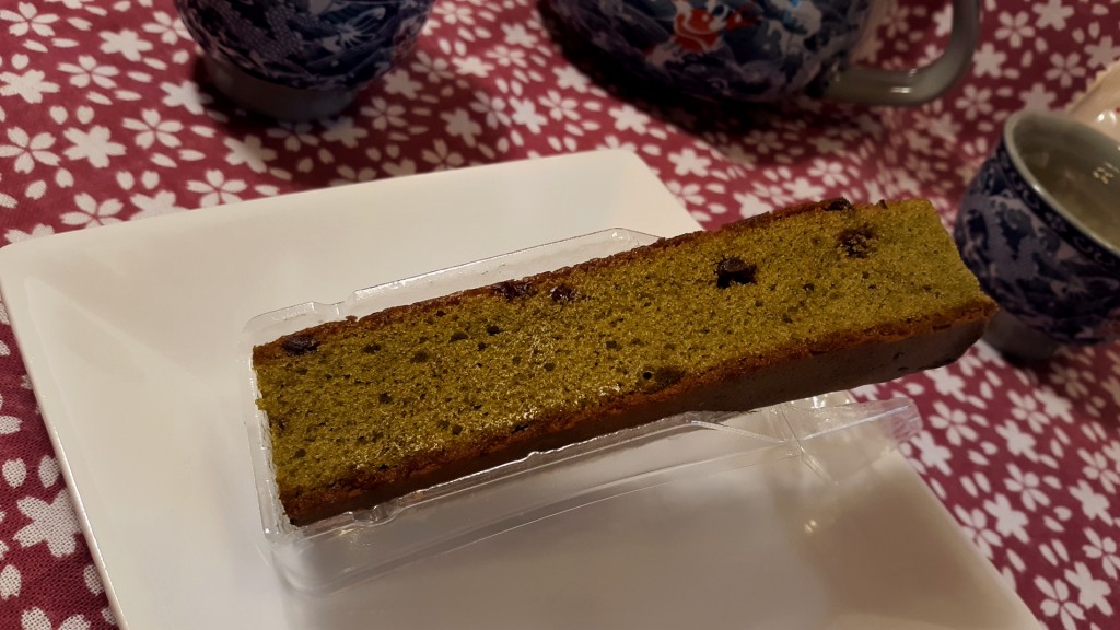 Very supple and moist matcha - chocolate pastry